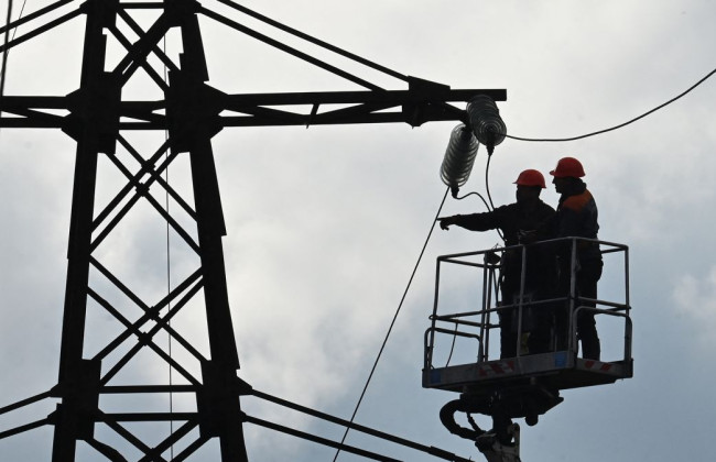В Укренерго повідомили, який стан енергосистеми після масованого обстрілу, та чи діють графіки аварійних відключень