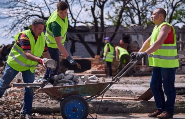 Гоструда объясняет, может ли работник расторгнуть трудовой договор по собственной инициативе при общественно полезных работах