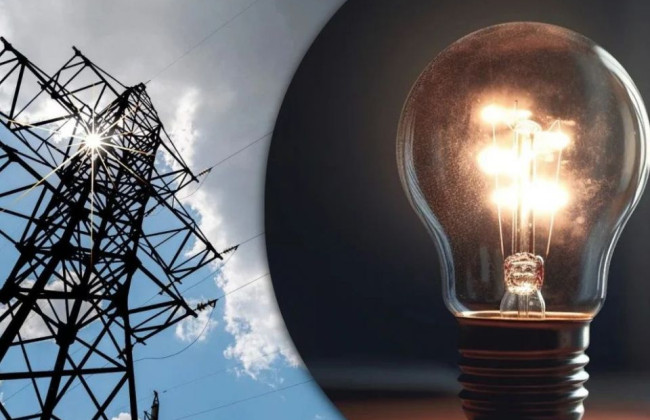 В Киеве на Крещатике вспыхнула электрическая подстанция — КГГА