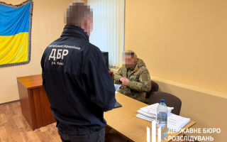 ДБР підозрює командира з Черкащини у незаконному нарахуванні бойових доплат військовим