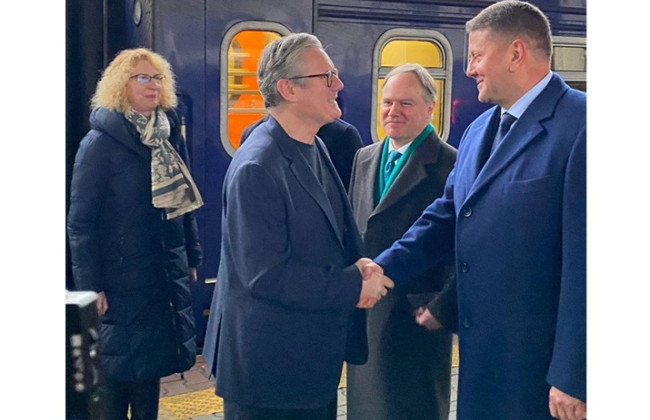 Валерий Залужный в Киеве встретил премьер-министра Кира Стармера и подтвердил план подписать столетнее соглашение