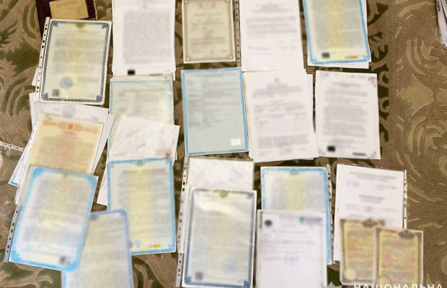 На Черниговщине мошенники годами травили людей с инвалидностью и пенсионеров ради квартир