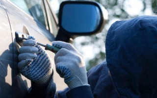 Кража из автомобилей — в патрульной полиции рассказали, как не стать жертвой автовора