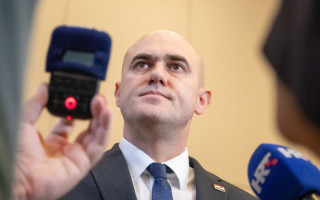Вице-премьер-министр Хорватии подал в отставку после скандального видео со стрельбой из авто