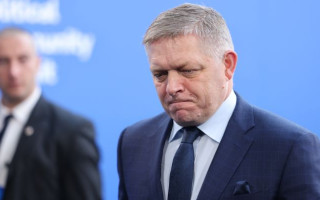 Психиатры и психологи написали письмо премьеру Словакии Фицо и просят его отставки