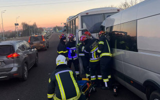 В полиции предупредили об осложненном движении транспорта в направлении Житомира из-за ДТП