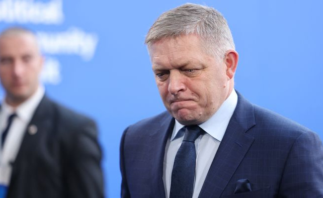 Психіатри та психологи написали листа прем'єру Словаччини Фіцо і просять його відставки