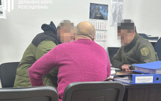 На Тернопільщині командир «найняв» за «бойові» військового, який робив ремонт у будинку
