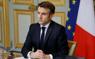 Макрон анонсував план мобілізації добровольців до Збройних сил Франції