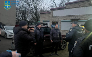 В Винницкой области лесника разоблачили на взятке в 50 тысяч гривен за продажу древесины