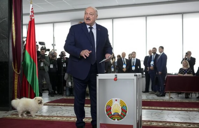 Лукашенко заявил, что ему «фиолетово», признает ли кто-нибудь выборы в Беларуси