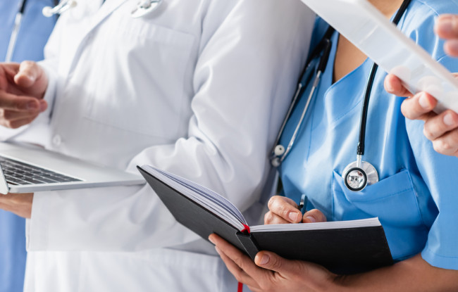 В Минздраве объяснили, как экспертные команды принимают решение по оценке повседневного функционирования лица