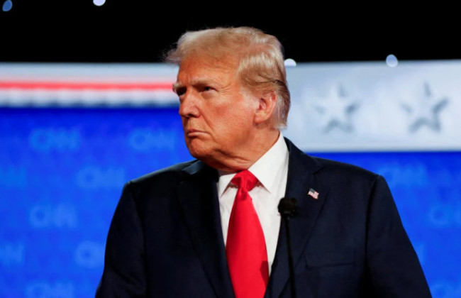 Дональд Трамп пообещал отменить в США налоги на чаевые