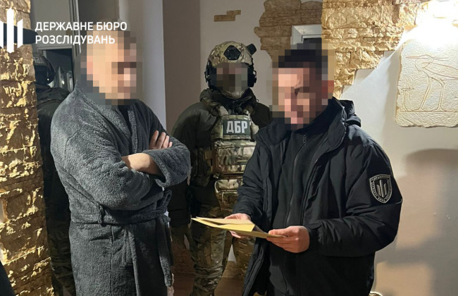 На Днепропетровщине задержали офицера, который похитил приборы ночного видения на 4 млн гривен