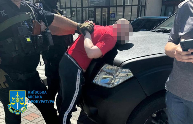 У Києві судитимуть «благодійників» за продаж гуманітарних авто для ЗСУ