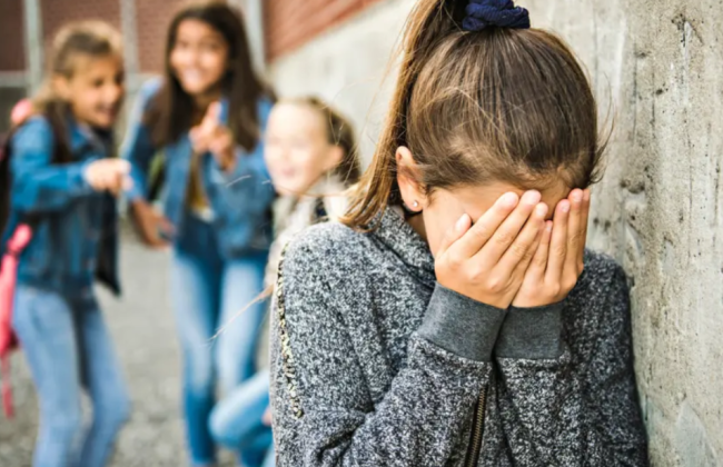 В Николаевской области подростки жестоко избили 12-летнюю девочку — полиция начала расследование