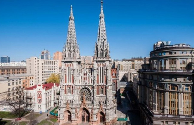 Минкульт отреагировал на решение суда вернуть здание костела Святого Николая в Киеве Римско-католической общине