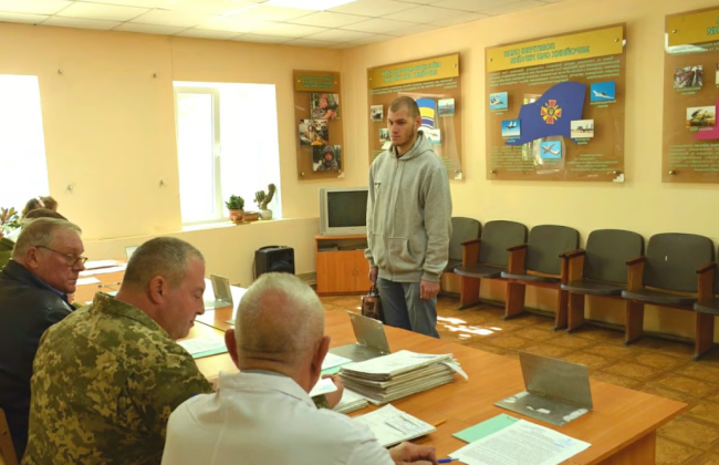 Кабмін вніс зміни щодо направлення на медогляд військовозобов’язаних, які прийшли до ТЦК для уточнення облікових даних