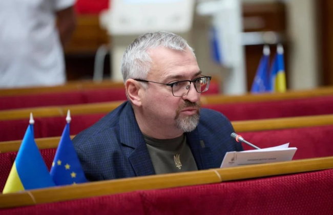 Критичні підприємства мають до 1 березня перебронювати своїх працівників через Дію, — депутат Федієнко