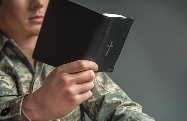 В Одесской области мужчина отказался от мобилизации из-за религиозных убеждений, но не смог вспомнить «Отче наш» — что решил суд