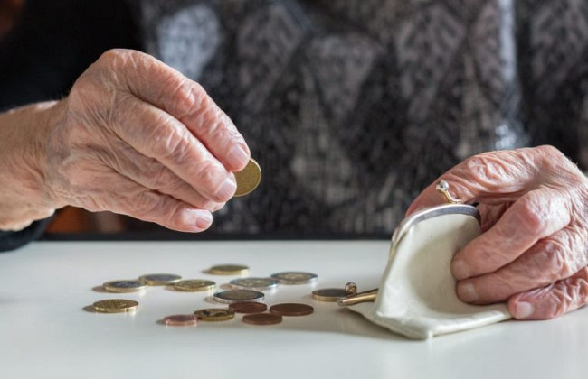 Доплата до 3250 гривен до пенсии — кто сможет получить