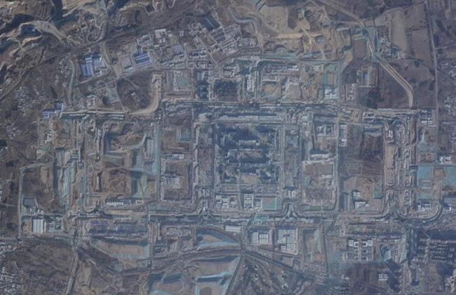 Китай будує найбільший у світі військовий командний центр – у 10 разів більший за Пентагон