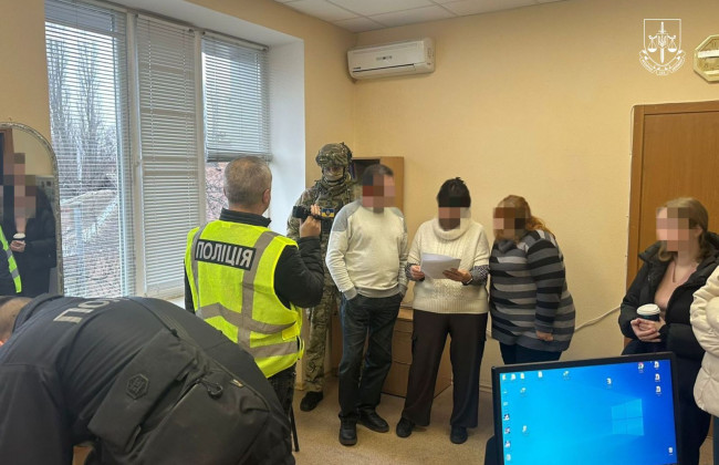 В Одесской области женщина за $3 тысячи продавала приглашения на работу за границу