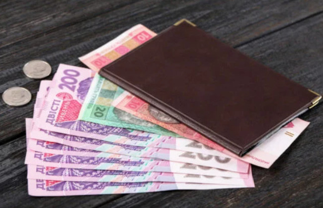 Стало известно, какую пенсию в Украине получают работающие пенсионеры