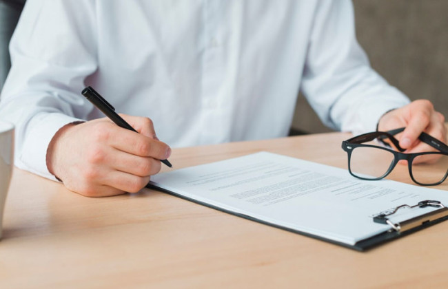 Как оформить трудовой договор при упрощенном режиме регулирования — разъяснение Гоструда