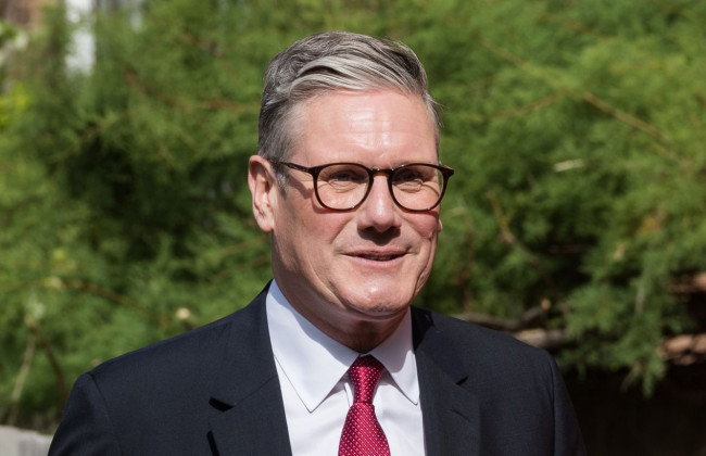 Премьер-министра Британии обвинили в нарушении карантина из-за тренера по постановке голоса