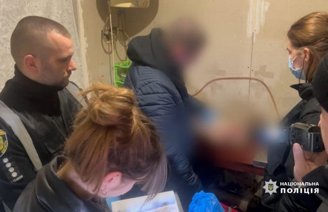 Мертвый ребенок в морозильной камере — в Одессе суд взял под стражу родителей убитого мальчика