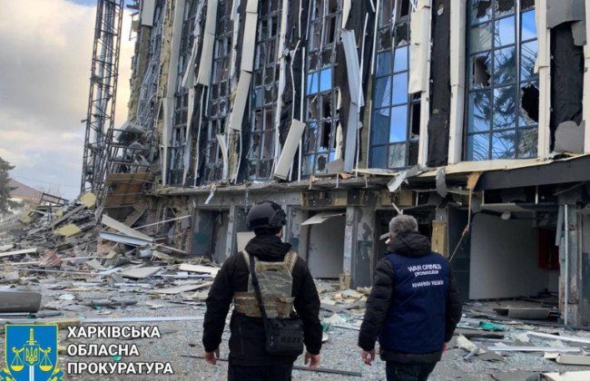 Изюмский отдел Миграционной службы временно прекратил работу после ракетного удара