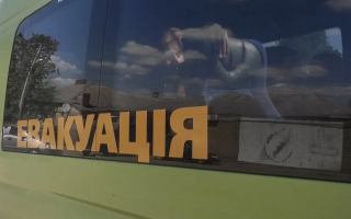 Апеляційний суд переглянув вирок шахраю, який представлявся перевізником і обіцяв евакуювати людей з окупованої території