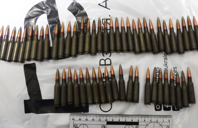 В Киеве задержали 52-летнего мужчину, который хранил боеприпасы в собственном доме