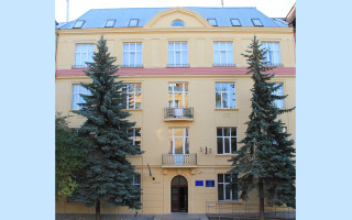 В суде снова сломали диск с доказательствами и разорвали том уголовного дела — подозревают осужденного
