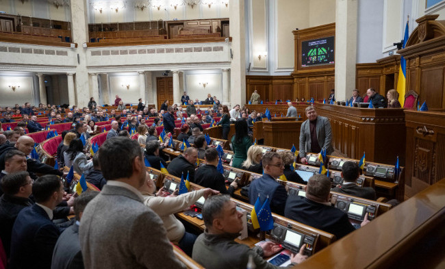 Верховной Раде рекомендовали принять закон об обеспечении явки участников процесса и повышении штрафов за неуважение к суду