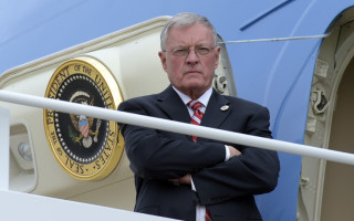 Генеральні інспектори вже працюють в Україні та у США стосовно відслідковування коштів, які мала отримати Україна – Кіт Келлог