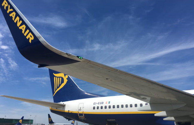 Авиакомпания Ryanair планирует первой возобновить полеты в Украину после открытия неба