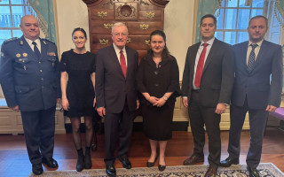 Посол України у США Оксана Маркарова вперше офіційно зустрілася з Кітом Келлогом