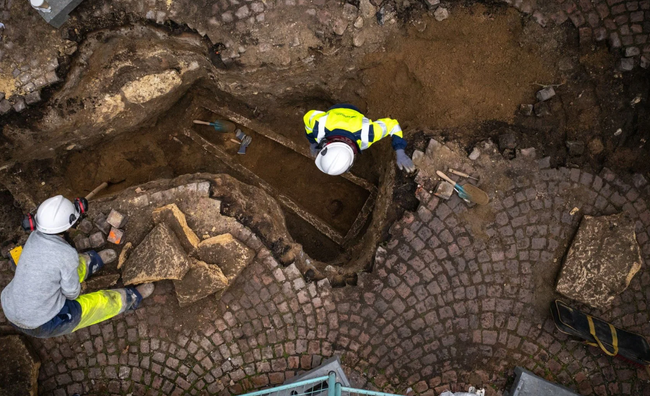 Во Франции нашли девять саркофагов возрастом около 1300 лет
