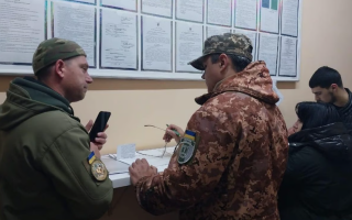 Суд квалифицировал неподачу ТЦК отзыва на иск мужчины как признание ТЦК иска
