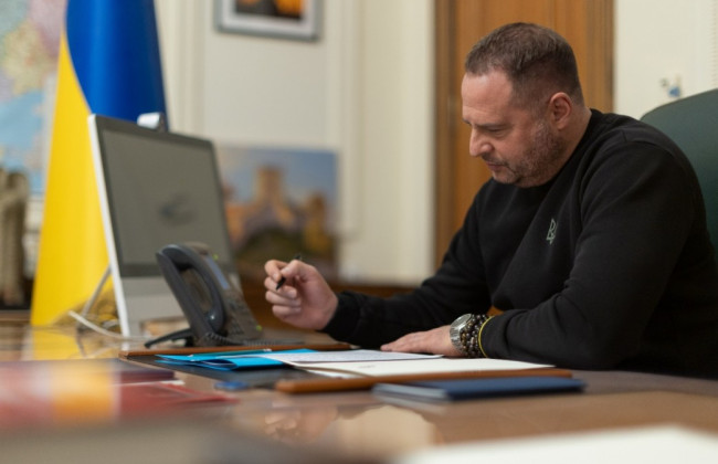 Андрей Ермак обсудил с Китом Келлогом его предстоящий визит в Украину