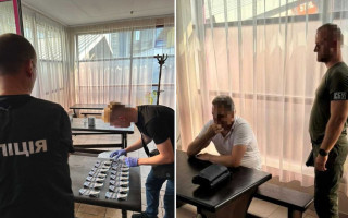 На Рівненщині завідувач кафедри за хабар обіцяв чоловіку, що отримав повістку, допомогти зі вступом до навчального закладу