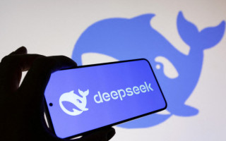 DeepSeek может передавать данные пользователей рекламодателям и правительству Китая