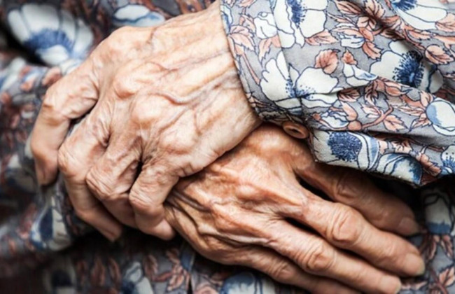 В Одесі 72-річну матір загиблого військового побила працівниця медичного офісу