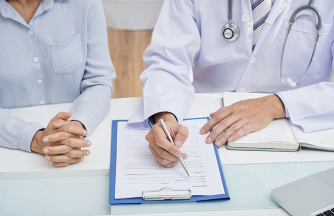 Может ли работодатель не оплатить больничный, если в листке нетрудоспособности не указан код болезни