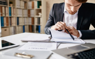 Який порядок взяття на облік фізичної особи, яка має намір провадити незалежну професійну діяльність