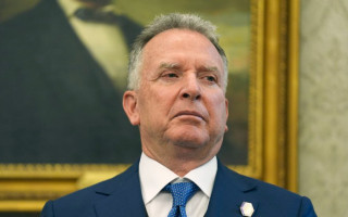 Дональд Трамп тайно поручил заниматься войной в Украине еще одному спецпредставителю – NYT
