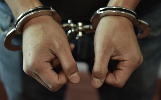 У Миколаєві засудили 38-річного чоловіка, який вдарив та вкрав гроші у випадкового знайомого