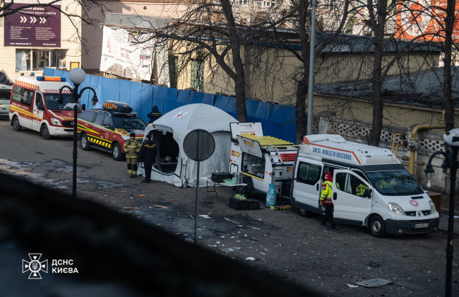 Мешканці постраждалих від ракетної атаки будинків в Києві можуть отримати грошову допомогу